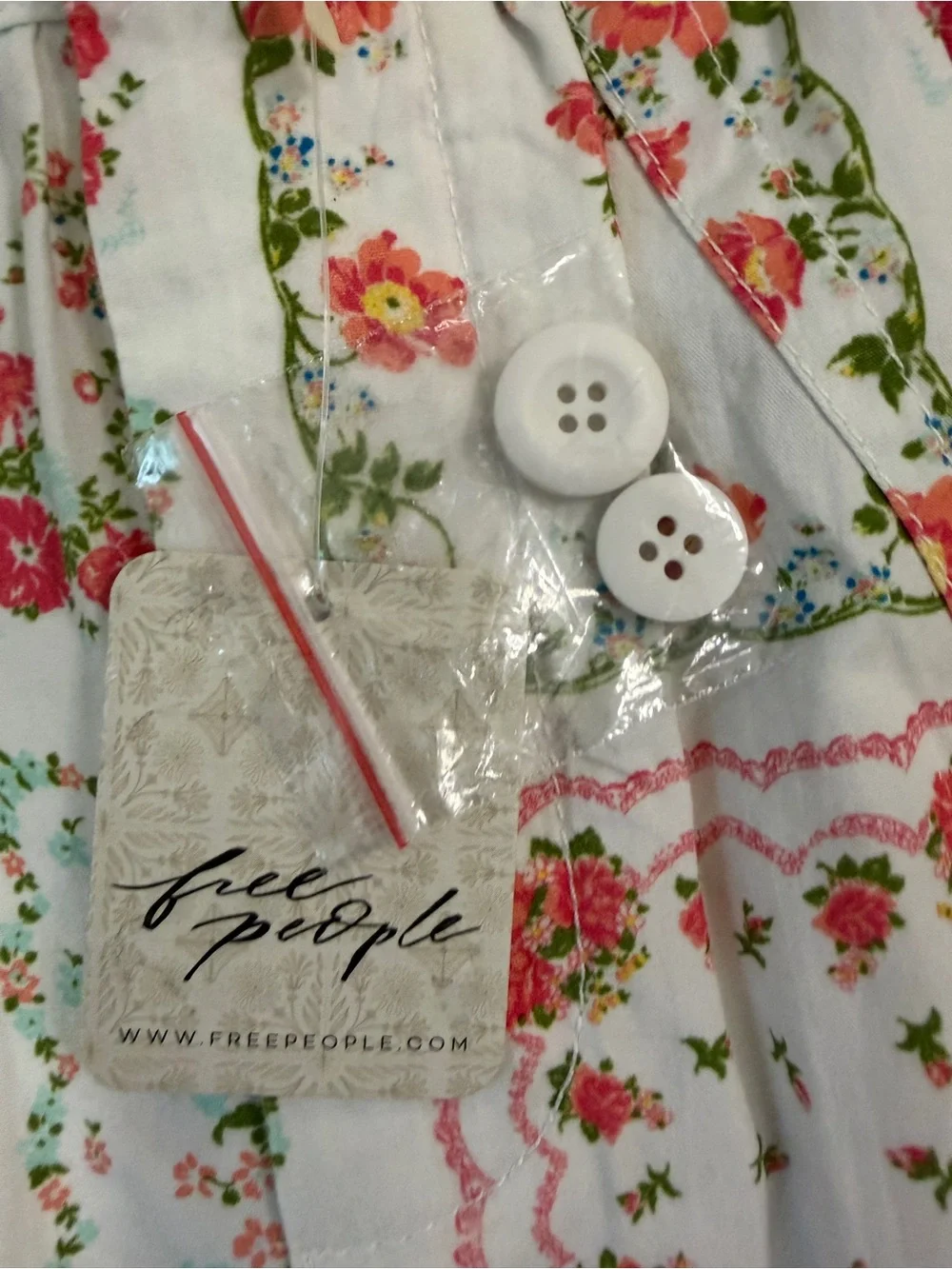 NWT Free People Blooming Lace Shorts- 2 (oversized) - White/Pink/Boho- MSRP $148